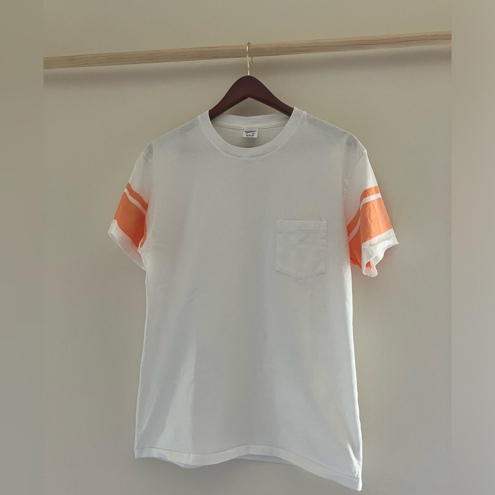 Velva Sheen white cotton short slv tee w/ orange stripe men’s sz large NWOT